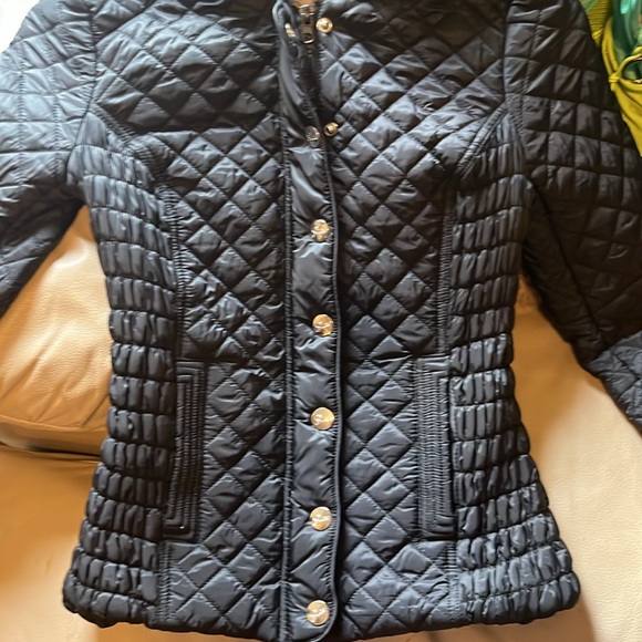 Guess Jackets - Picture 4 of 16